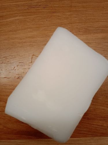 White Micro Wax, Form : Solid for Industrial