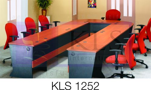 Wooden Polished KLS 1252 Conference Table Standard for Office Use
