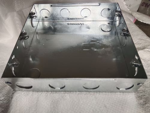 50Hz Galvanized Iron 18 Modular Box, Shape : Square