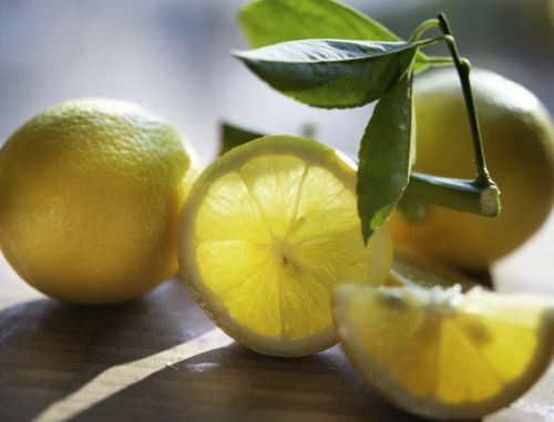Lemon, Quality Available : A Grade, B Grade, C Grade