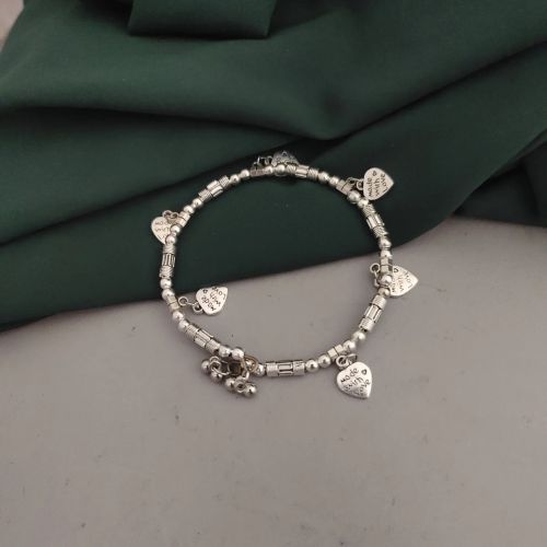 Oxidised Glamaya Heart Shaped Adjustable Bracelet For Girls