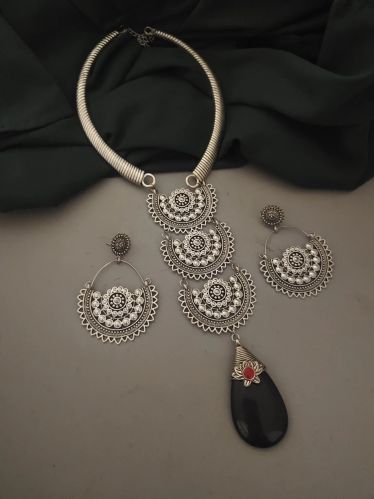 Women Black Oxidized Tie Necklace Earring Set