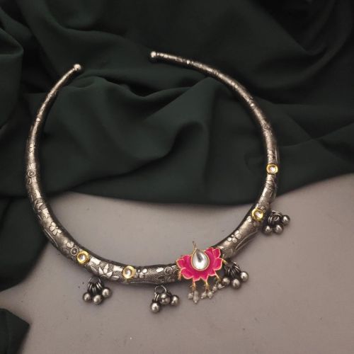 Glamaya German Silver Women Pink Oxidised Charm Hasli Necklace