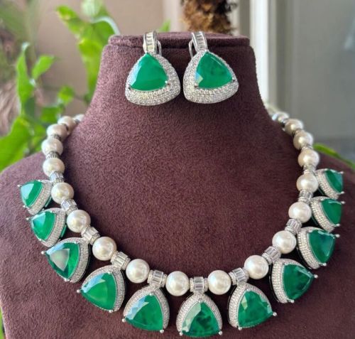 Women Emerald Pearl Luxury Designer Necklace - Real Diamond Look