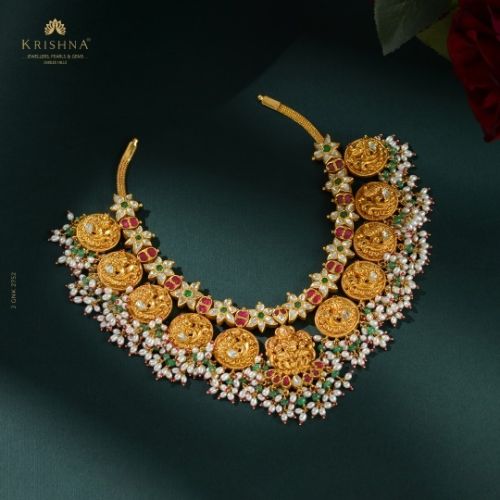 Pearly Gold Kundan Womens Necklace, Color : Yellow