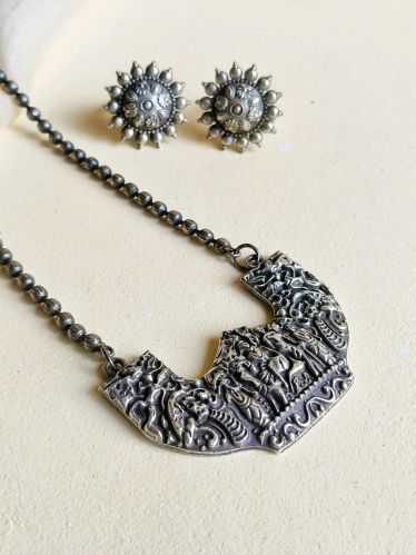 Spiritual Silver Look-alike Pendant Set For