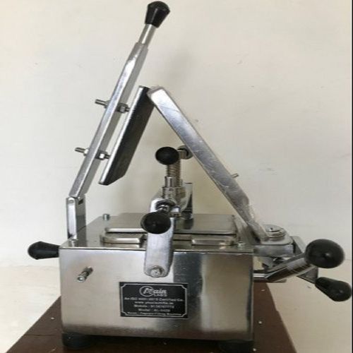 Automatic Manual Capsule Filling Machine, Brand Name : Medcounty