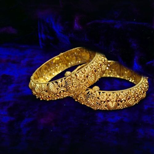 Women Gold Antique Bangle Traditional