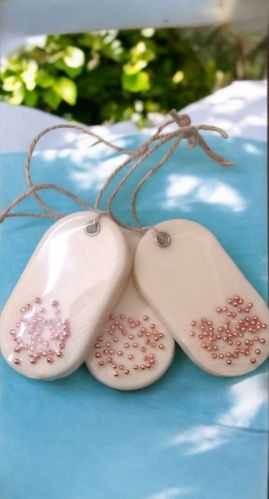 Mother's Essence Scented Wax Sachets, Purity : 99.99%