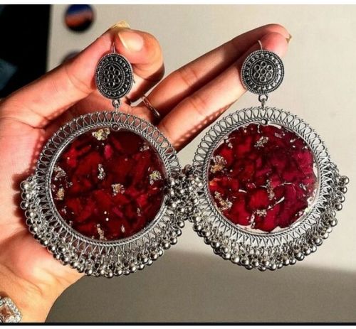 DILRUBA Non Polished Metal Resin Earrings, Color : Silver Antique