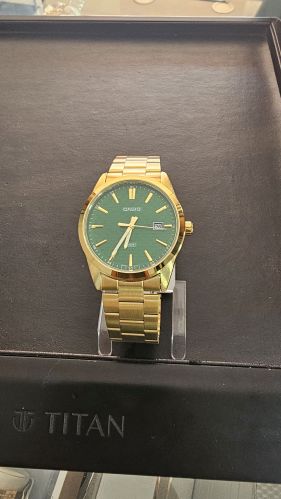 Analog Casio Green & Golden Mens Watch