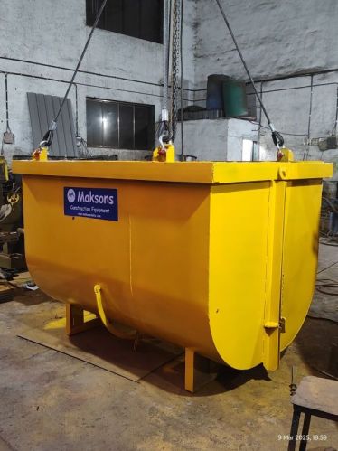 Maksons Plain Mild Steel Sand Bucket, Shape : Rectangle