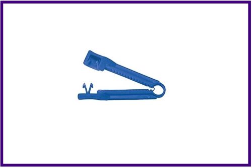 Mom Touch Umbilical Cord Clamp, Color : Blue, Grade : Medical Grade