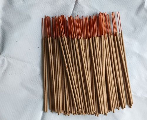 Agarwood Brown Sandal Agarbatti Sticks for Worship Use