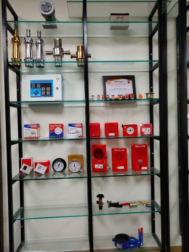 Metal Fire Protection Equipment, Packaging Type : Red