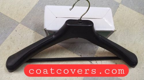 Plastic Suit Hanger, Shape : Triangle, Packaging Type : Black