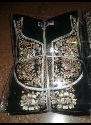 Embroidered Ladies Burqa, Stitch Type : Stitched