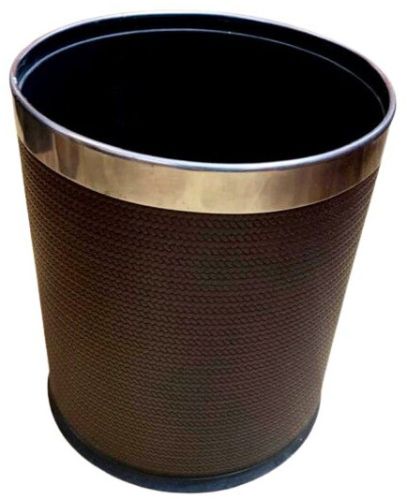 Pedal HDPE Hotel Dustbin, Color : Black