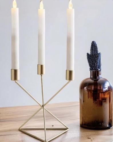 Polished Metal Modern Gold Candle Stand, Color : Golden