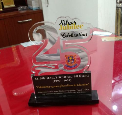 Acrilic Polished Acrylic Memento, Color : Transparent