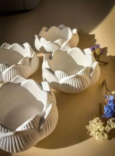 Plain Polished Marble Dust Flower Shaped Tea Light Holder