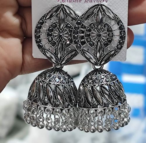 Metal Alloy Ladies Fashion Earrings, Color : Silver