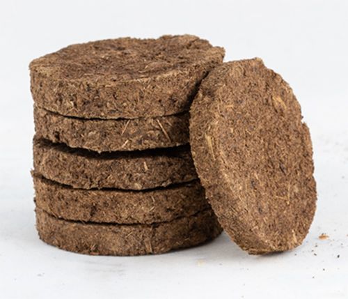 Desi Cow Dung Cake, Color : Brown, Packaging Size : 25-50kg