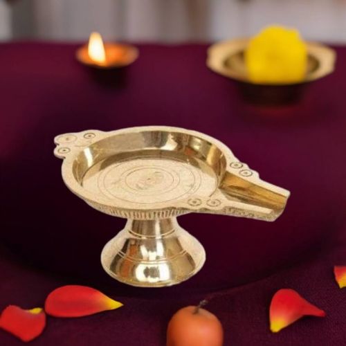 Brass Abhishek Plate Stand for Pooja, Color : Copper