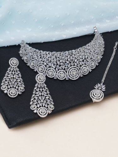 Karatcart Silver Plated White Cz Stone Studded Choker Necklace Set for Women
