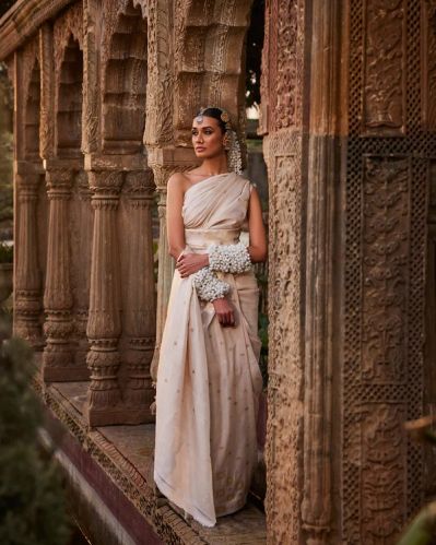 Beige Tussar Georgette Silk Saree, Work : Woven Zari Checks Buttis