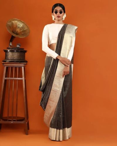 Black Crepe Silk Saree, Work : Zari Brocade