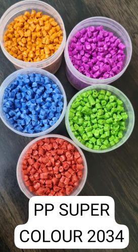 Polypropylene Multi Color Granules