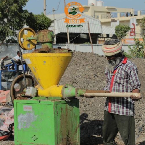 Electric Fully Automatic Iron Body Cow Dung Log Making Machine