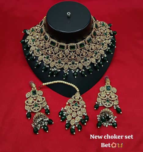 Metal Gold Plated Imitation Designer Bridal Necklace Set Antique