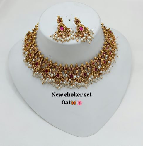 Metal Kundan Gold Jewellery Necklace, Gender : Female