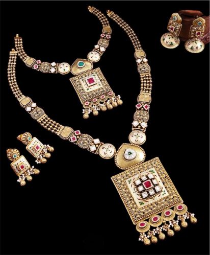 Polished Bridal Antique Kundan Gold Jewelry Set