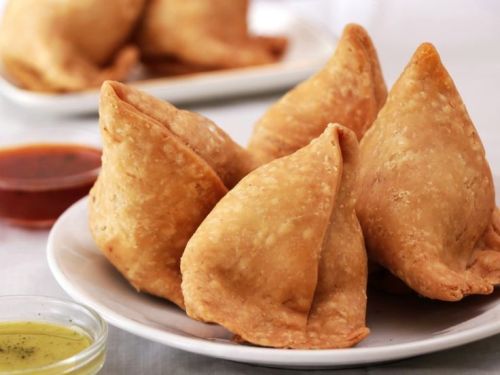 Frozen Vegetable Samosa, Brand Name : Pani Weds Puri