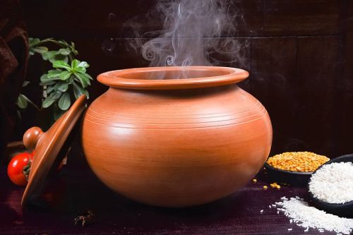 Polished Clay Biryani Handi for Cooking