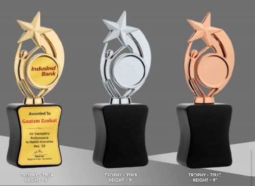 Plastic Trophies, Color : Golden For School