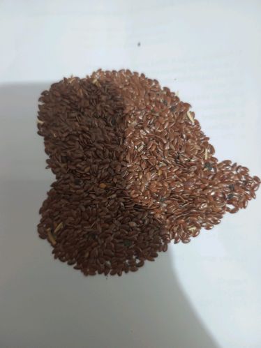 Natural flax seed, Packaging Size : 25kg, Packaging Type : Brown