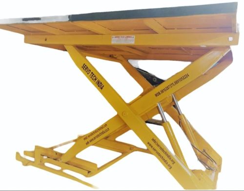 Battery Operated Scissor Lift, Capacity : 4 Ton for Industrial Use