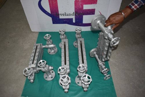 Beekay CS-ASTM A105 IBR Level Gauge Cc Dist. 250mm to 1000mm