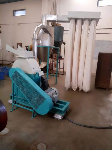 Ang Mild Steel 500 Kg/HR Capacity Maize Mill, Voltage : 415 V