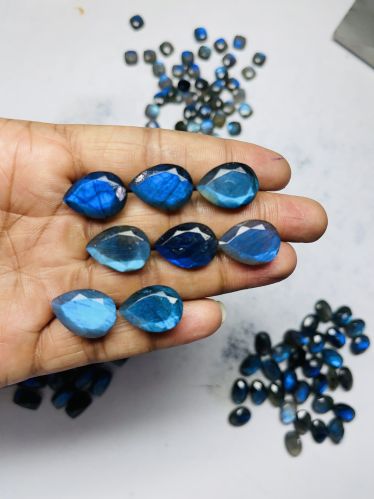 Polished Labradorite Gemstone, Color : Black, Blue, Gender : Unisex