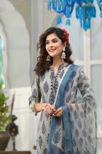 Women Silk Kurta Set WITH Organza Dupatta