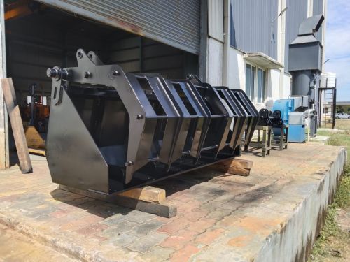 Multi Showell Front End Loader Attachment