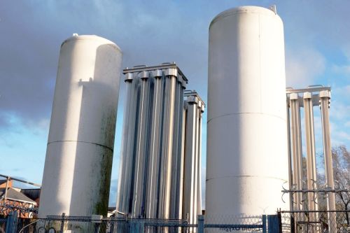 Coated Oxygen Storage Tank for Storing Liquid