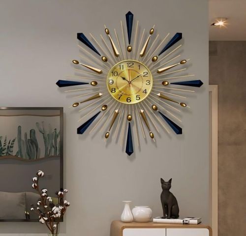 Polished Metal Carved Wall Clock For Stylish Home, Color : Multicolor