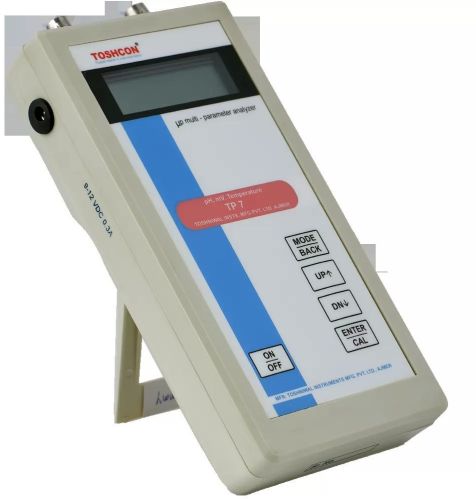 TP7 Portable PH Meter
