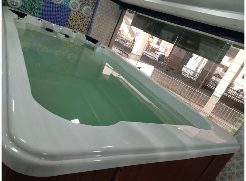 Imported Pre Fabricated Pool, Capacity : 9000 Liters